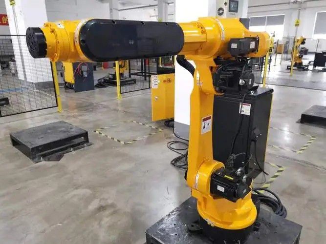 黄平五轴工业机器人
